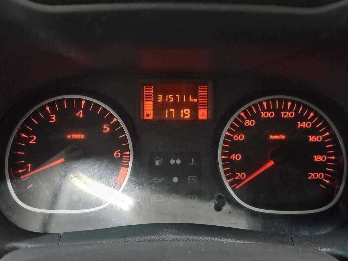 Renault Duster б/у, 2013, Механическая. Фото: #11