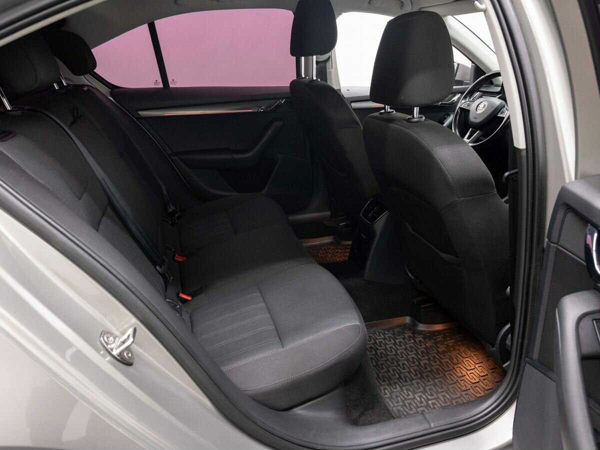 Skoda Octavia б/у, 2017, Роботизированная. Фото: #9