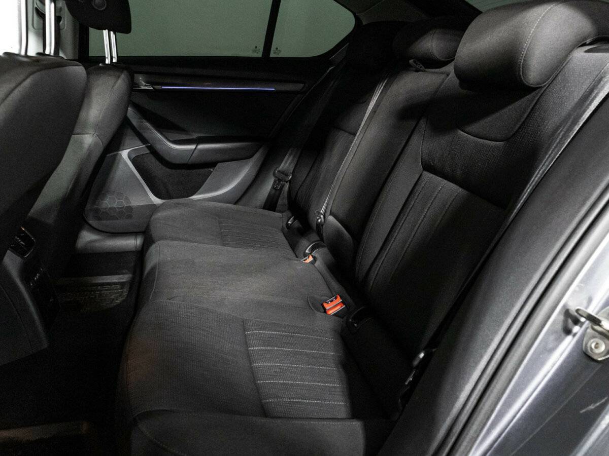 Skoda Octavia б/у, 2020, Роботизированная. Фото: #9