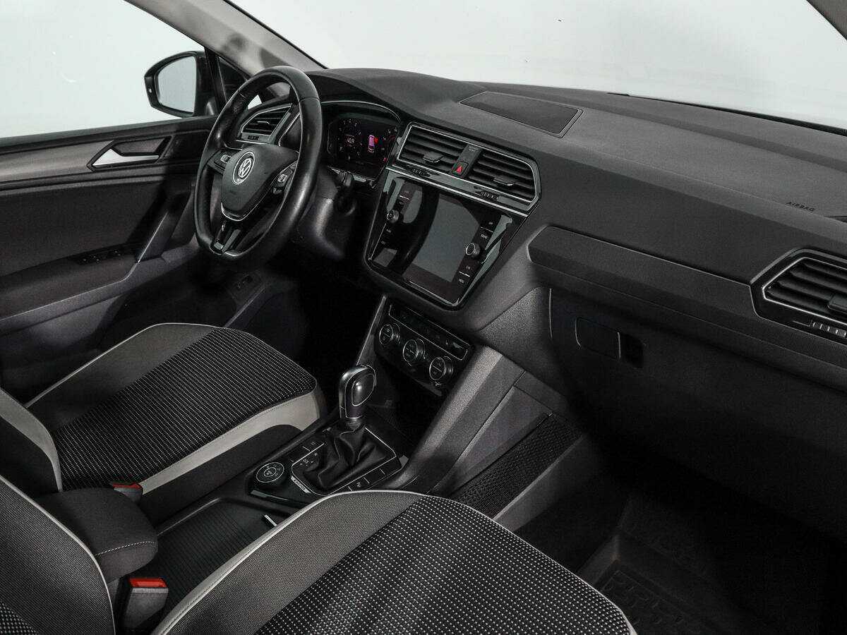 Volkswagen Tiguan б/у, 2019, Роботизированная. Фото: #13