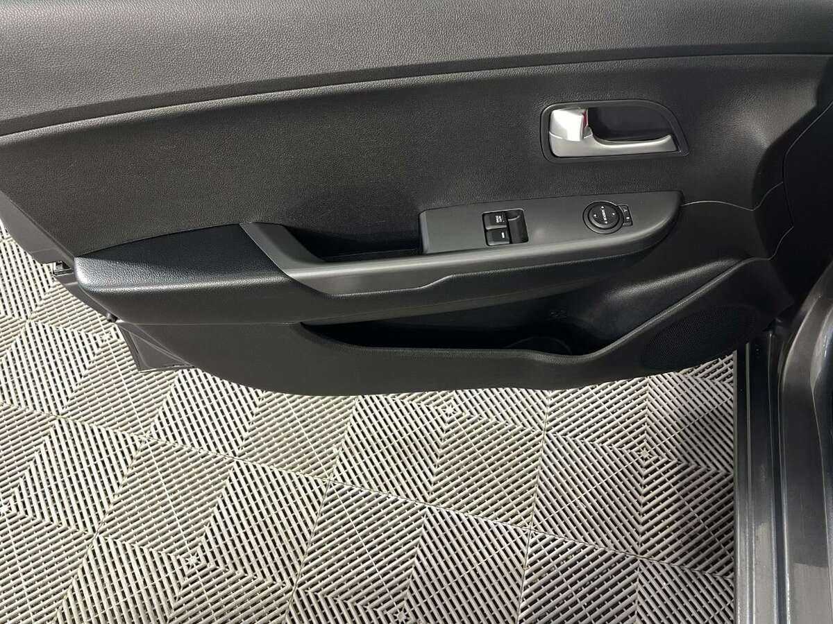 Kia Rio б/у, 2015, Автоматическая. Фото: #7