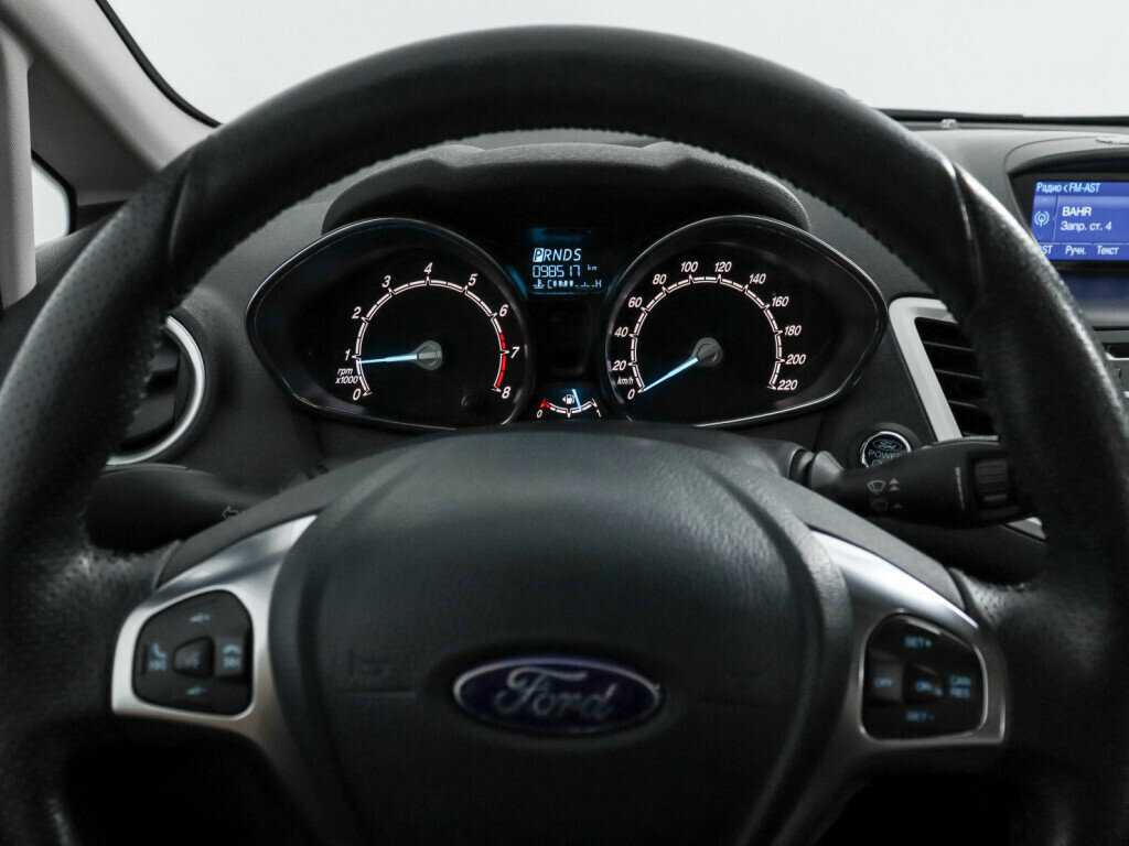Ford Fiesta б/у, 2016, Роботизированная. Фото: #17