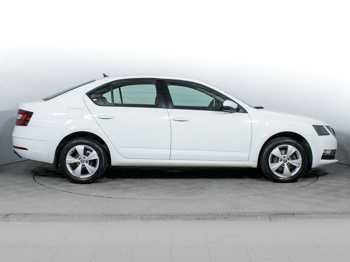 Skoda Octavia б/у, 2017, Роботизированная. Фото: #3