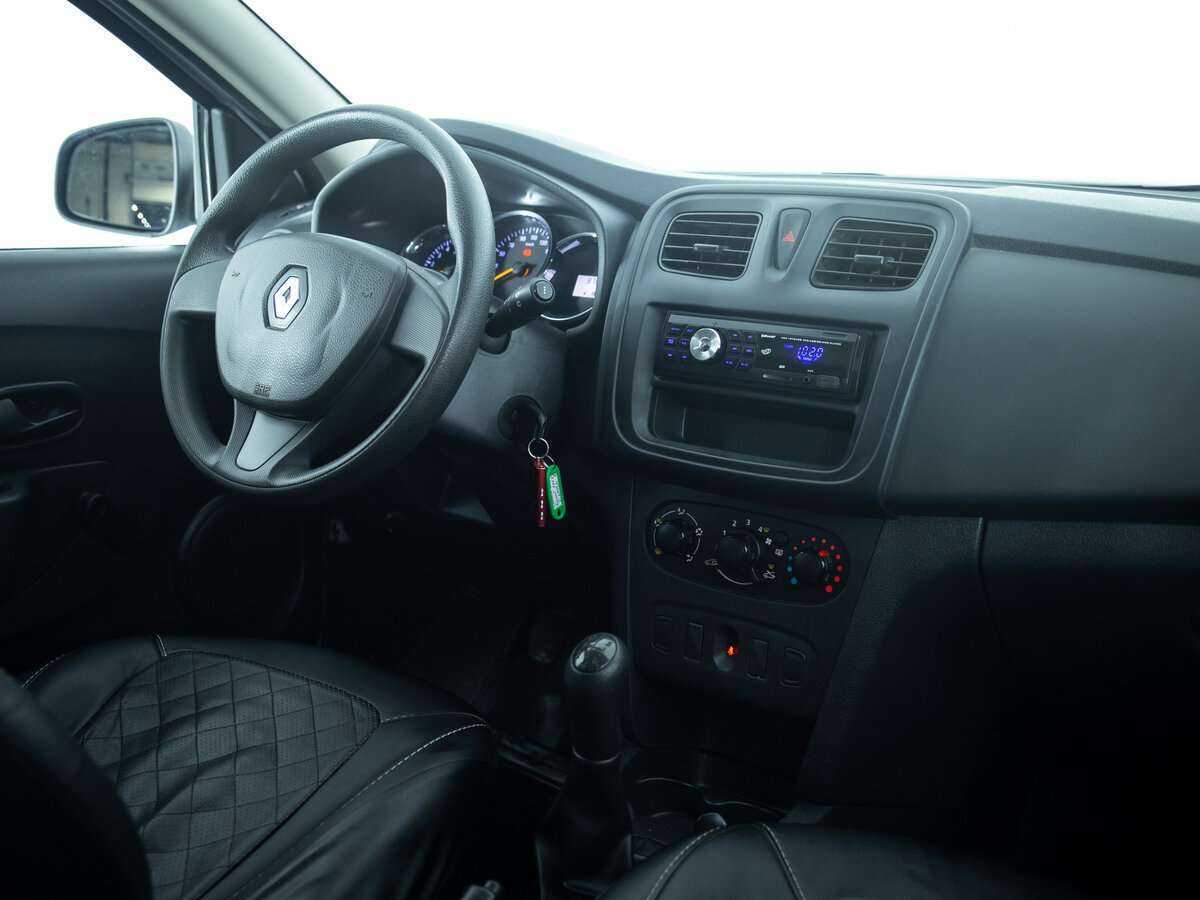 Renault Sandero б/у, 2017, Механическая. Фото: #9