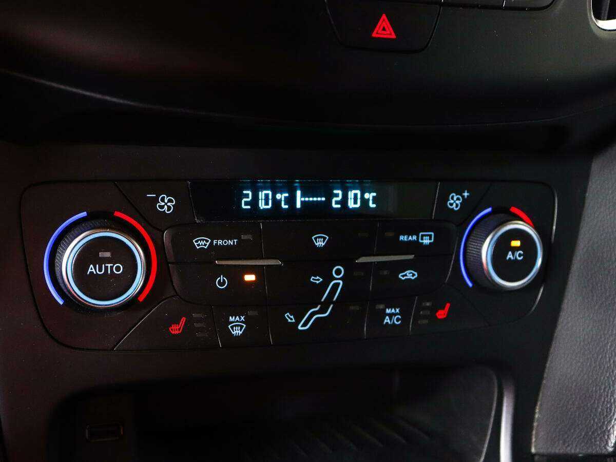 Ford Focus б/у, 2016, Автоматическая. Фото: #16