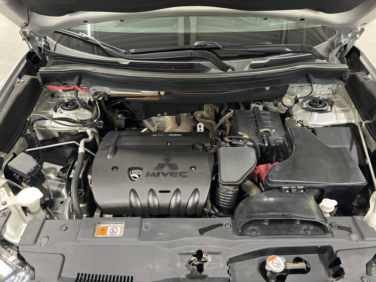 Mitsubishi Outlander б/у, 2017, Вариатор. Фото: #8