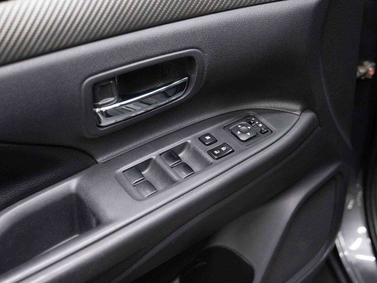 Mitsubishi Outlander б/у, 2013, Вариатор. Фото: #18