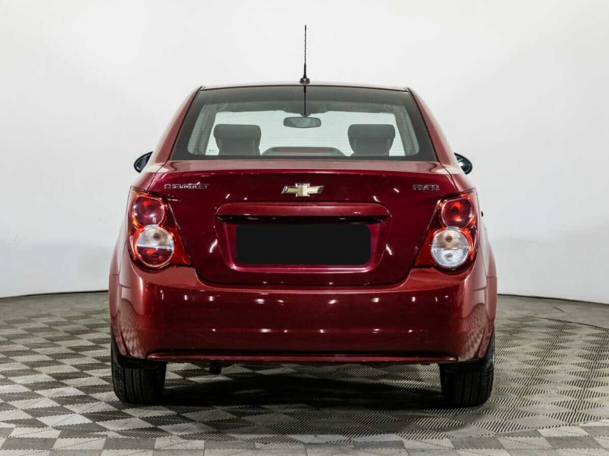 Chevrolet Aveo б/у, 2015, Автоматическая. Фото: #5
