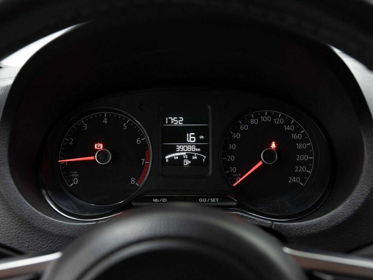 Volkswagen Polo б/у, 2020, Механическая. Фото: #17