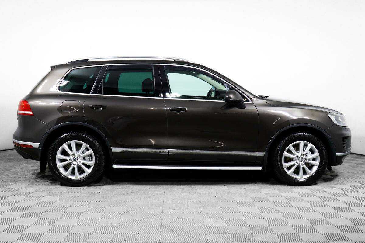 Volkswagen Touareg б/у, 2015, Автоматическая. Фото: #3