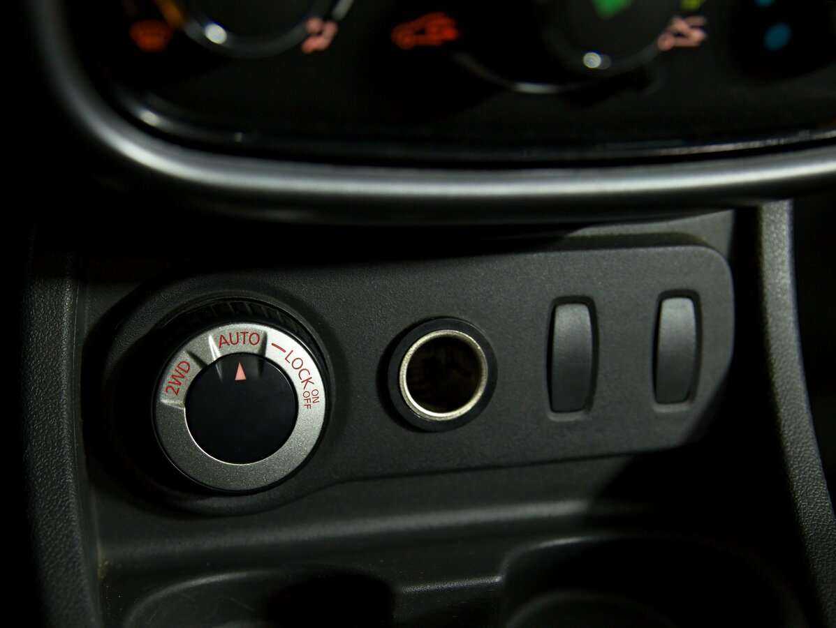 Renault Duster б/у, 2012, Механическая. Фото: #11