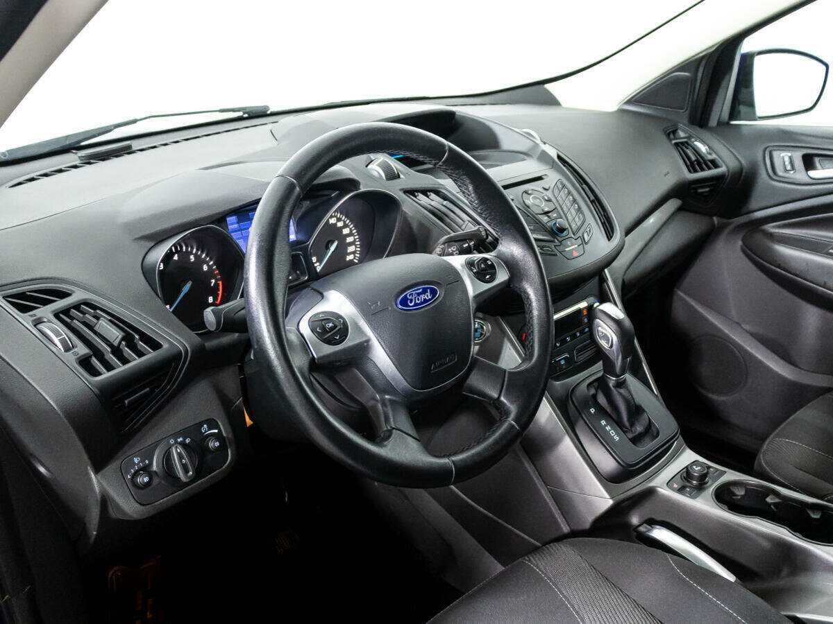 Ford Kuga б/у, 2016, Автоматическая. Фото: #10