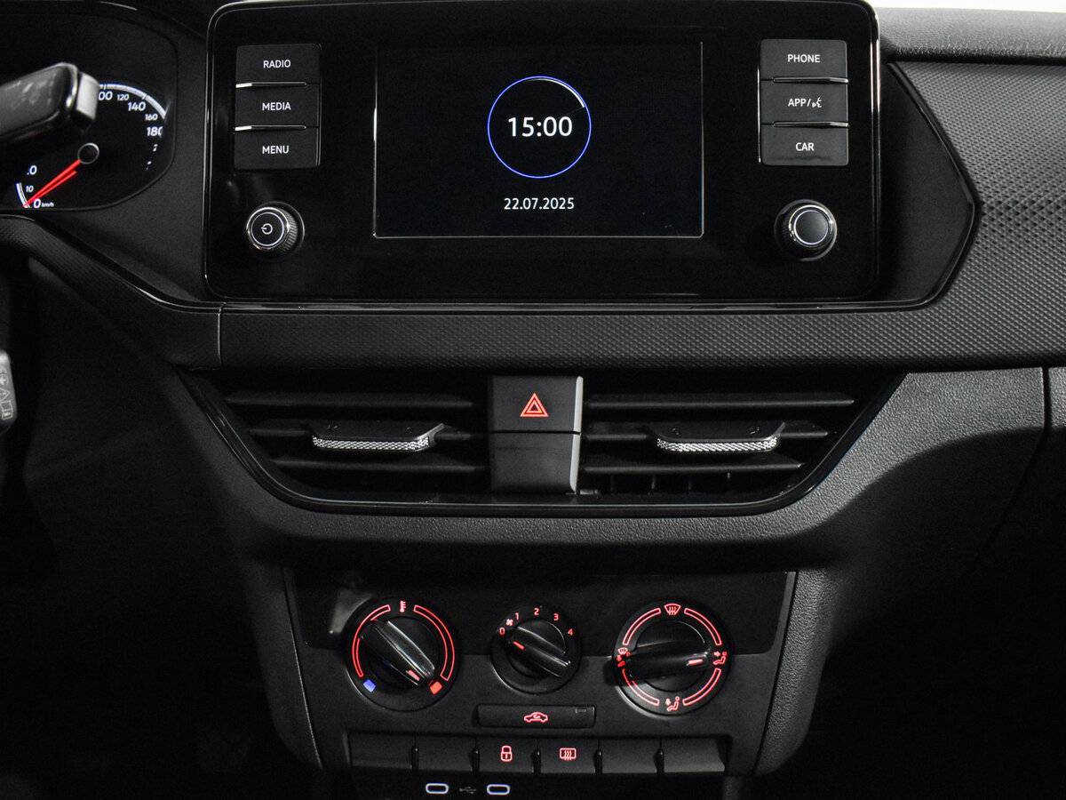 Volkswagen Polo б/у, 2021, Механическая. Фото: #14