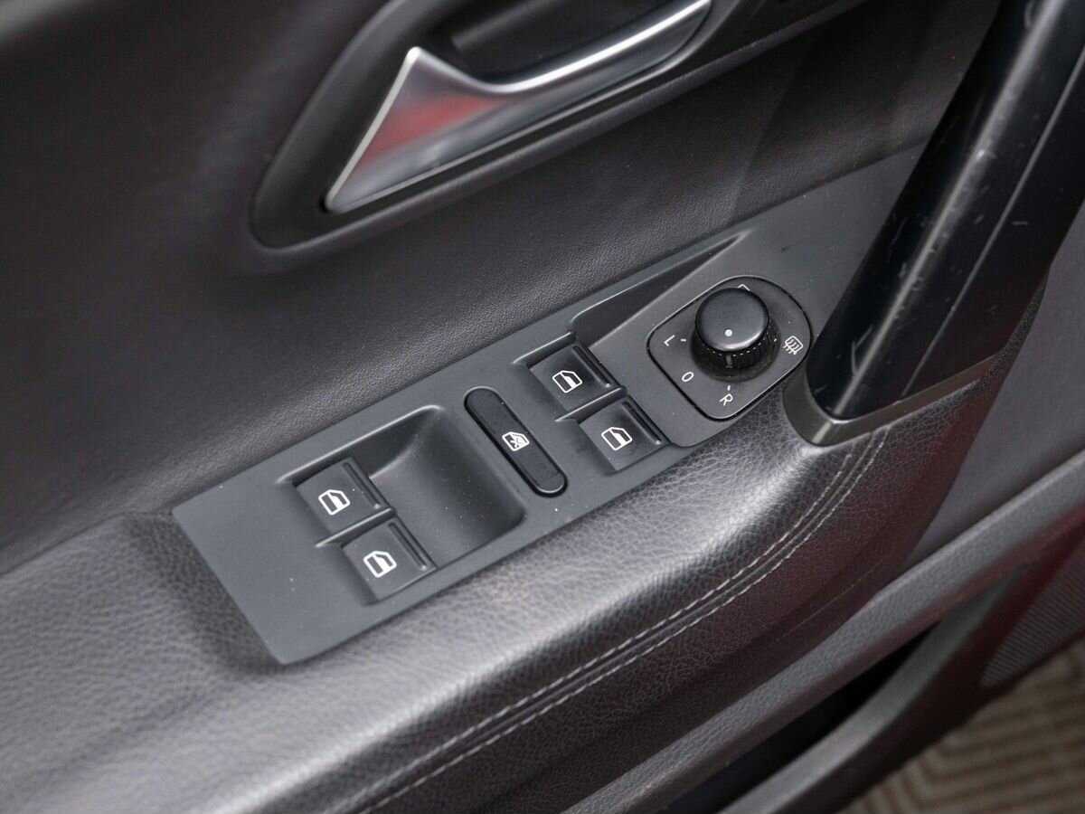 Volkswagen Passat CC б/у, 2014, Роботизированная. Фото: #23