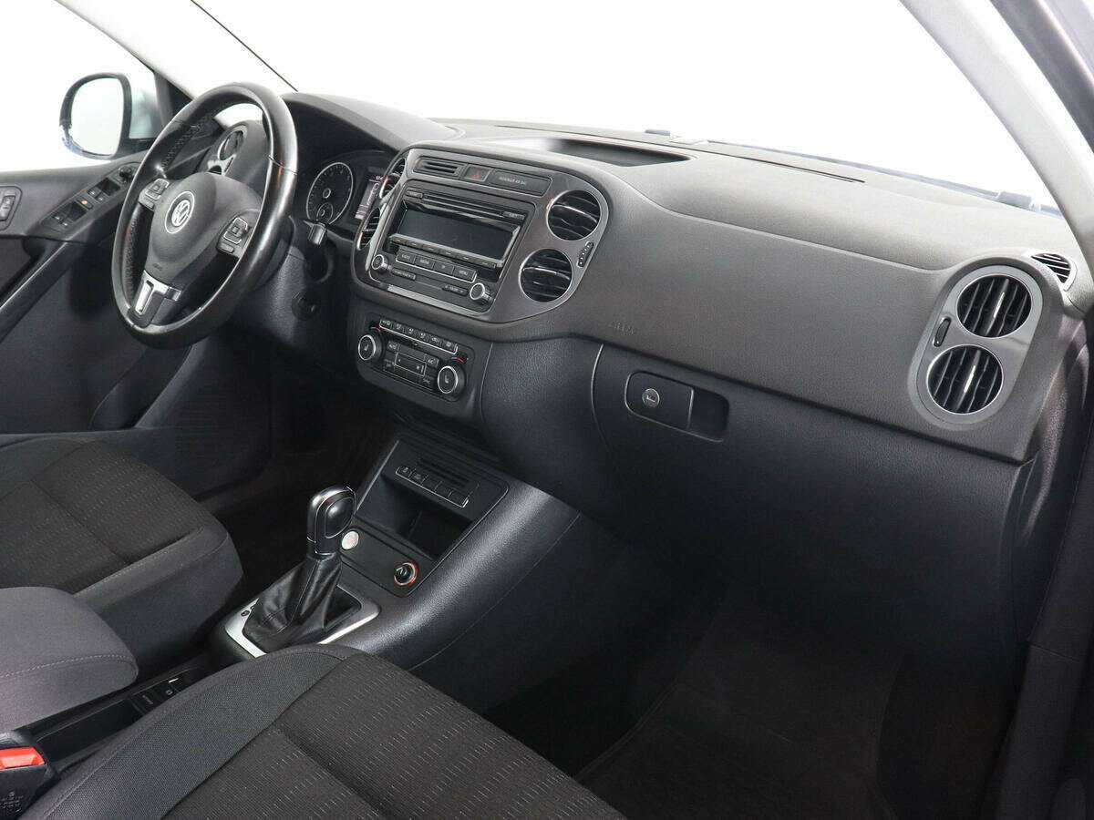 Volkswagen Tiguan б/у, 2012, Автоматическая. Фото: #9