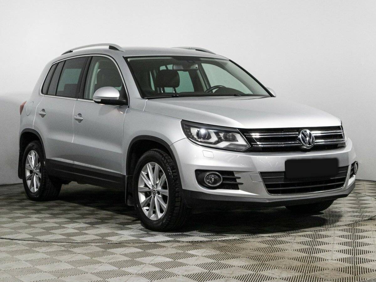 Volkswagen Tiguan б/у, 2012, Автоматическая. Фото: #2