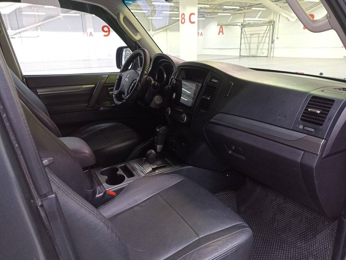 Mitsubishi Pajero б/у, 2012, Автоматическая. Фото: #10