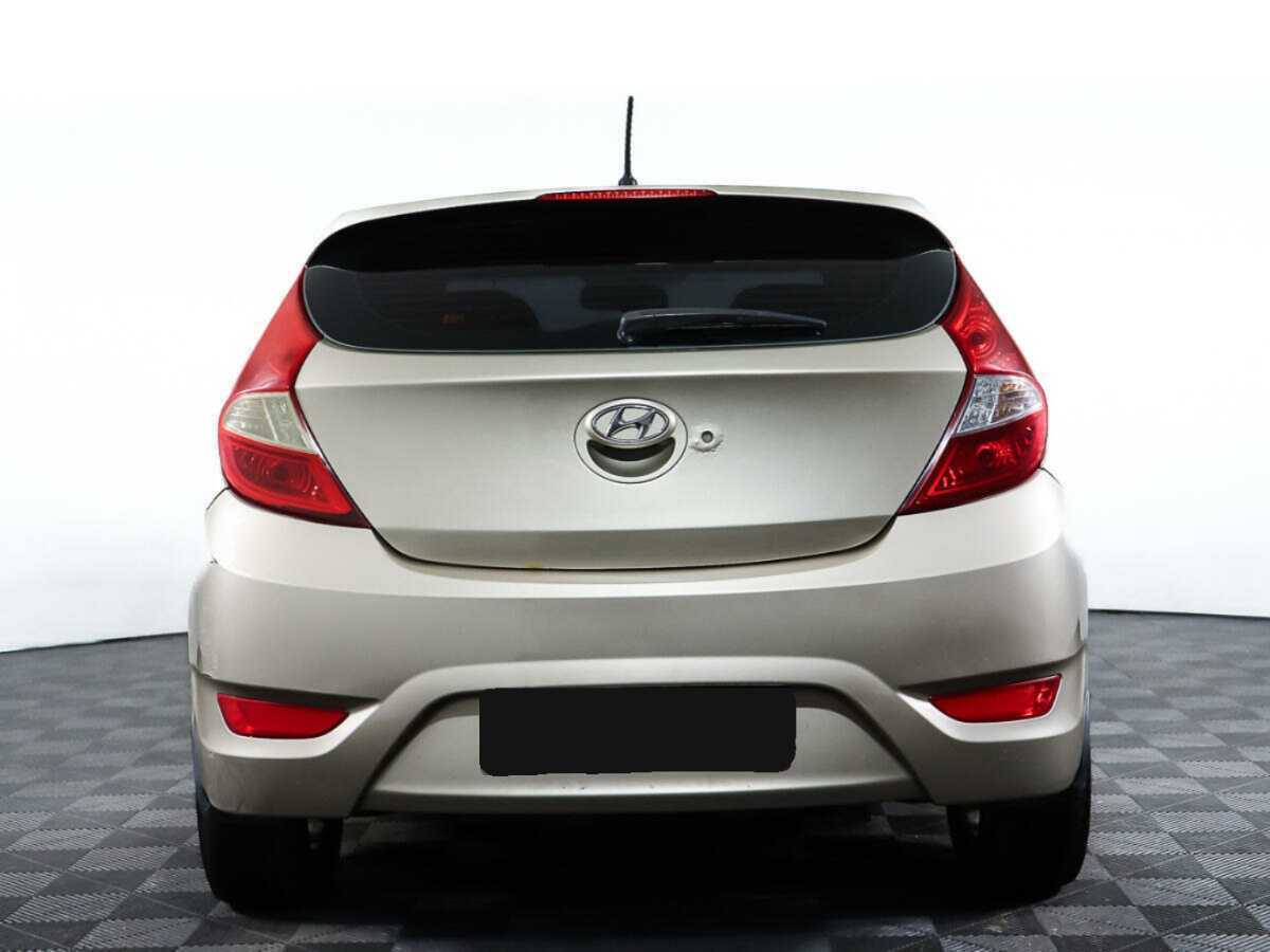 Hyundai Solaris б/у, 2012, Автоматическая. Фото: #4
