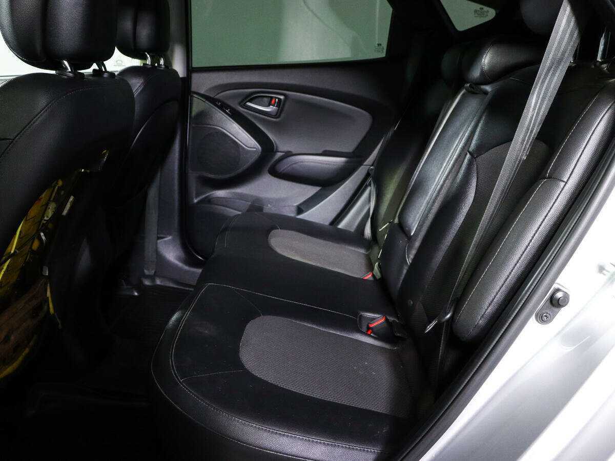 Hyundai ix35 б/у, 2014, Автоматическая. Фото: #9