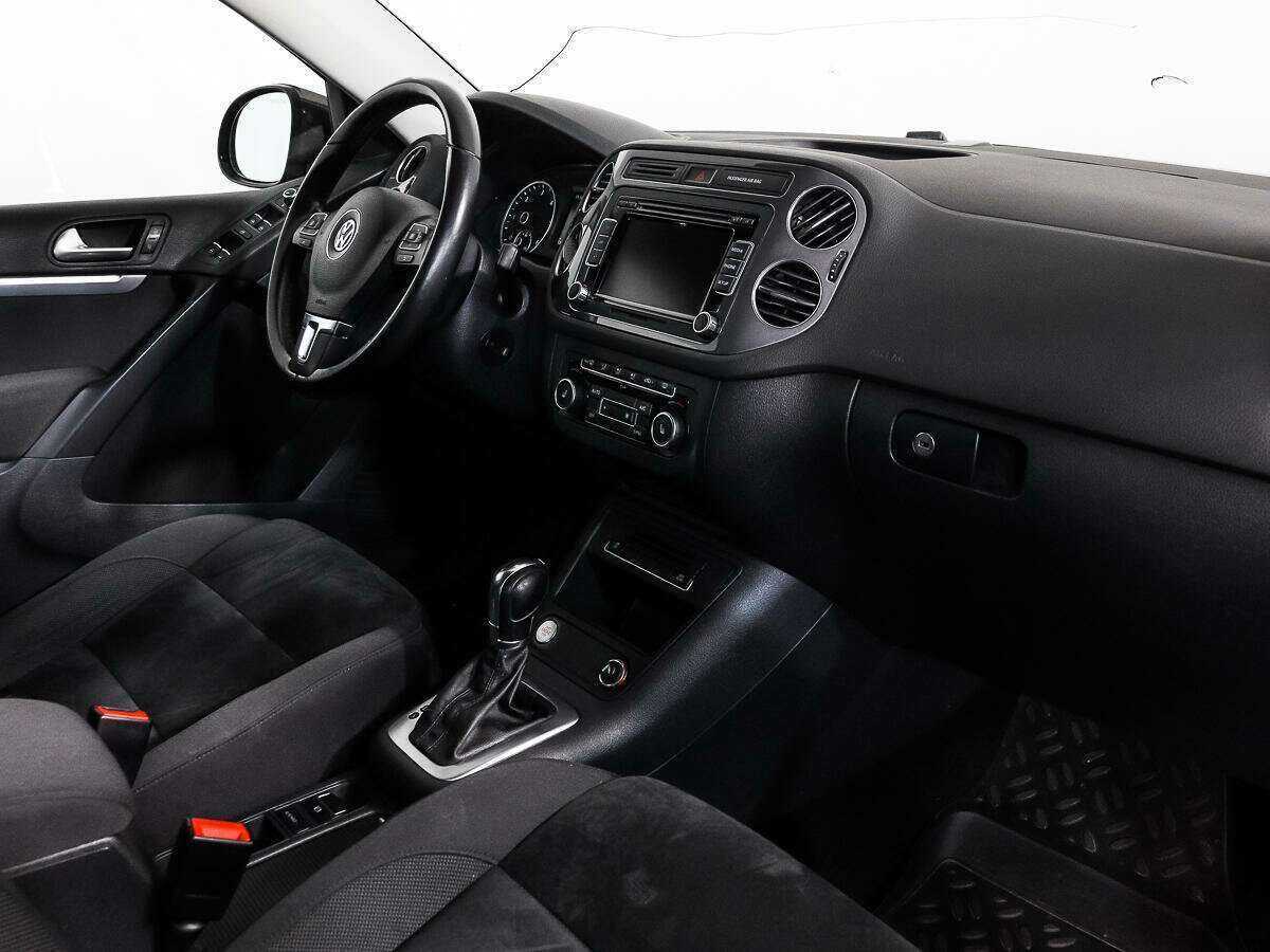 Volkswagen Tiguan б/у, 2015, Автоматическая. Фото: #11