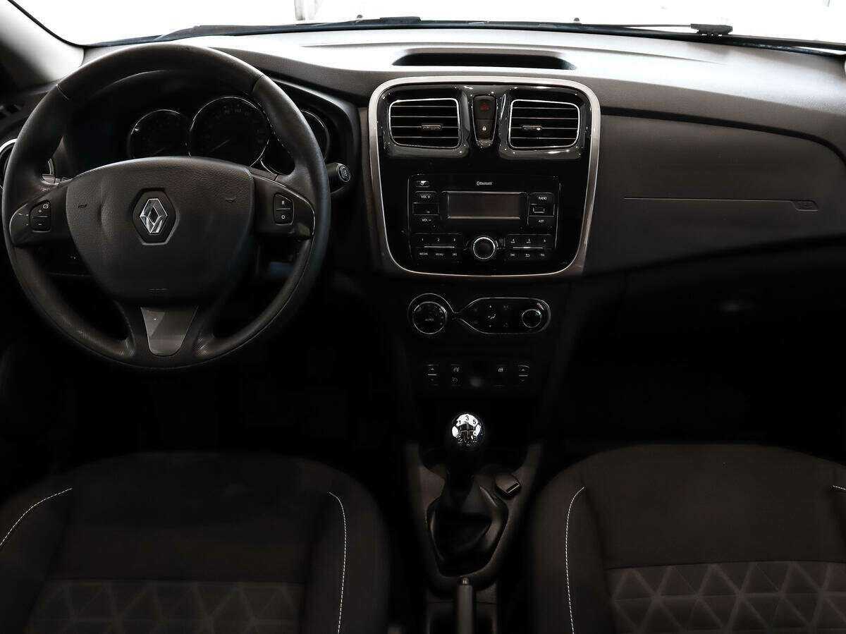 Renault Sandero б/у, 2017, Механическая. Фото: #11
