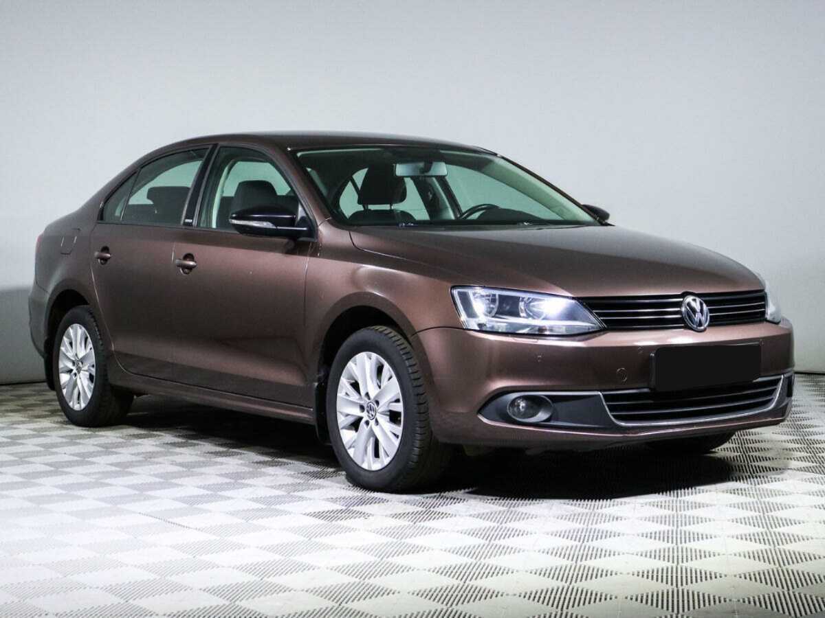 Volkswagen Jetta б/у, 2014, Автоматическая. Фото: #2