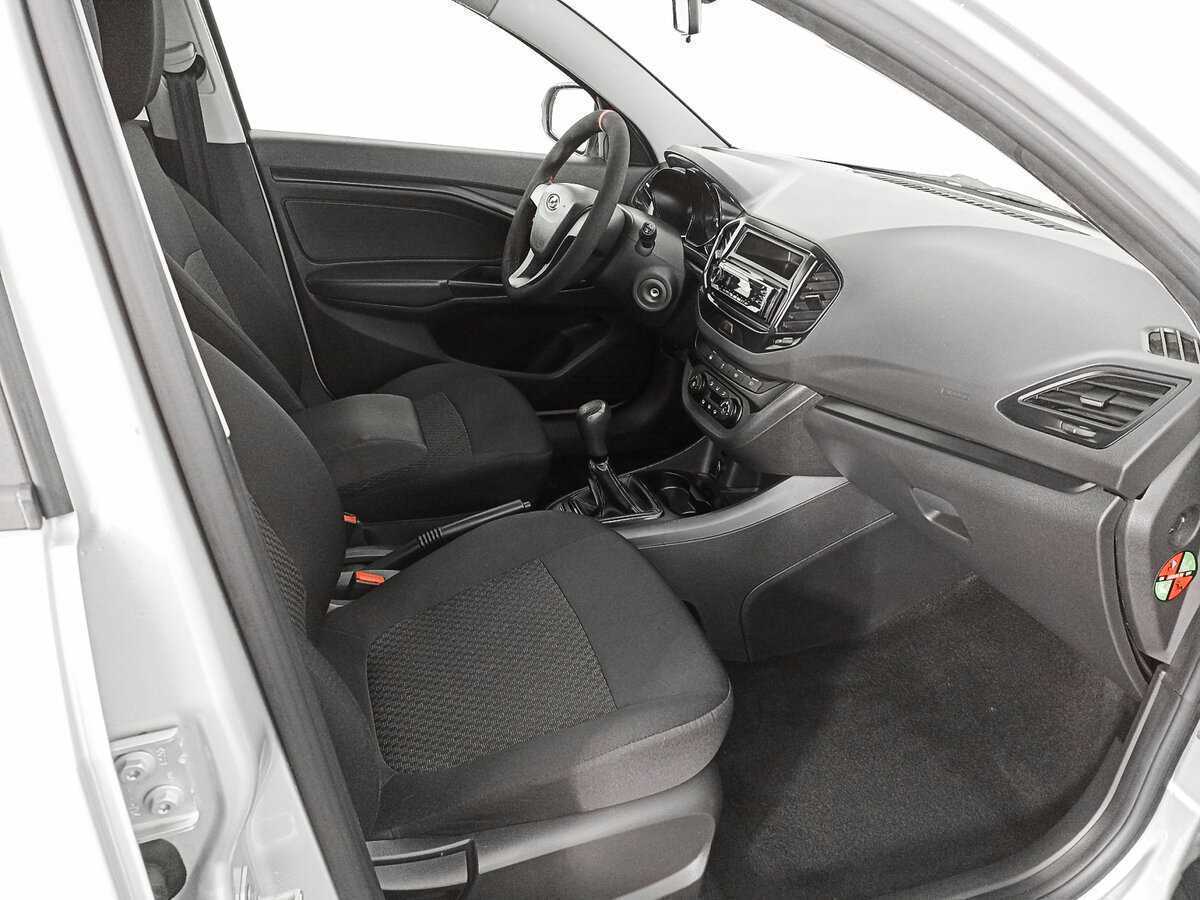 Lada (ВАЗ) Vesta б/у, 2018, Механическая. Фото: #8