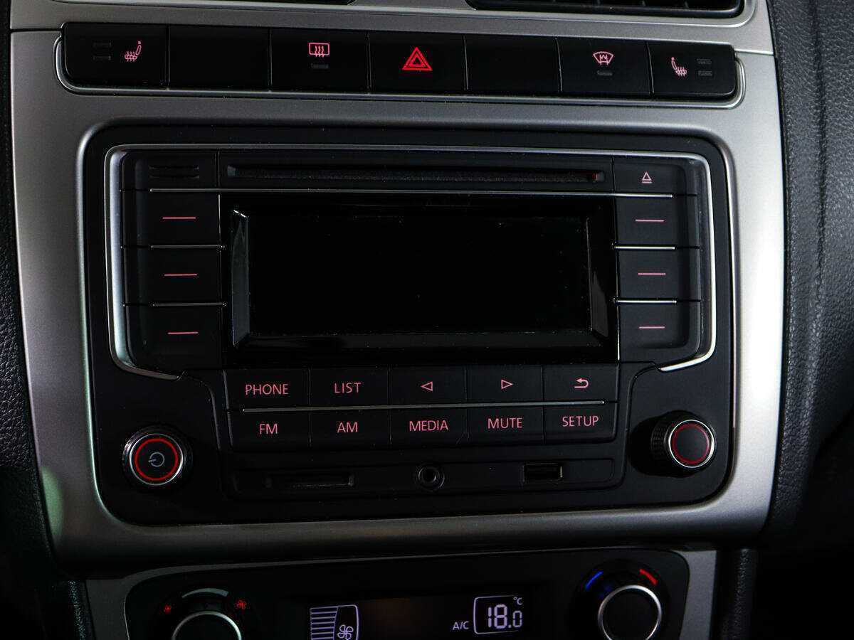 Volkswagen Polo б/у, 2017, Механическая. Фото: #17