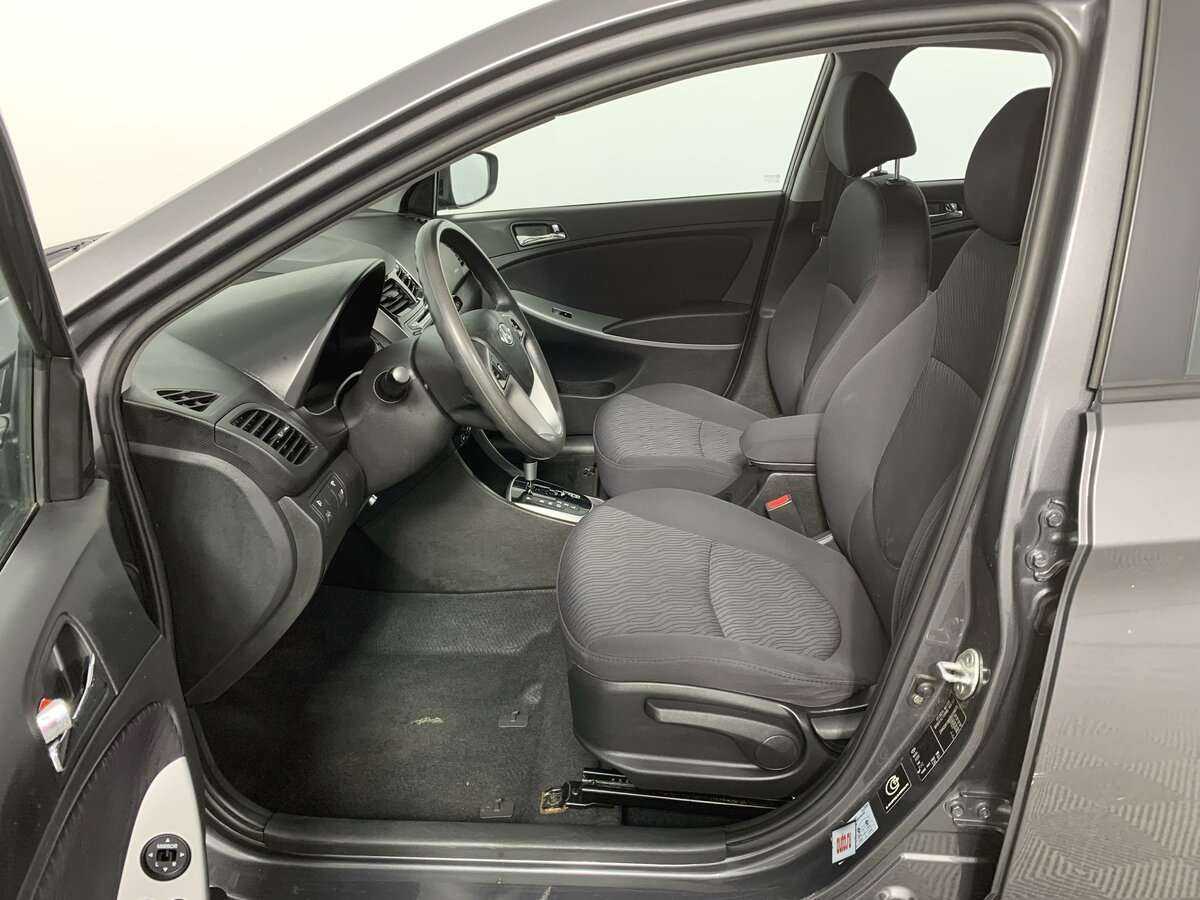 Hyundai Solaris б/у, 2013, Автоматическая. Фото: #13