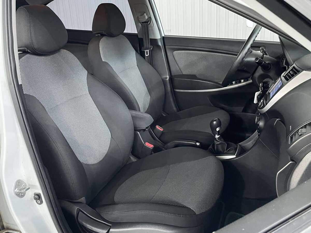 Hyundai Solaris б/у, 2013, Механическая. Фото: #14