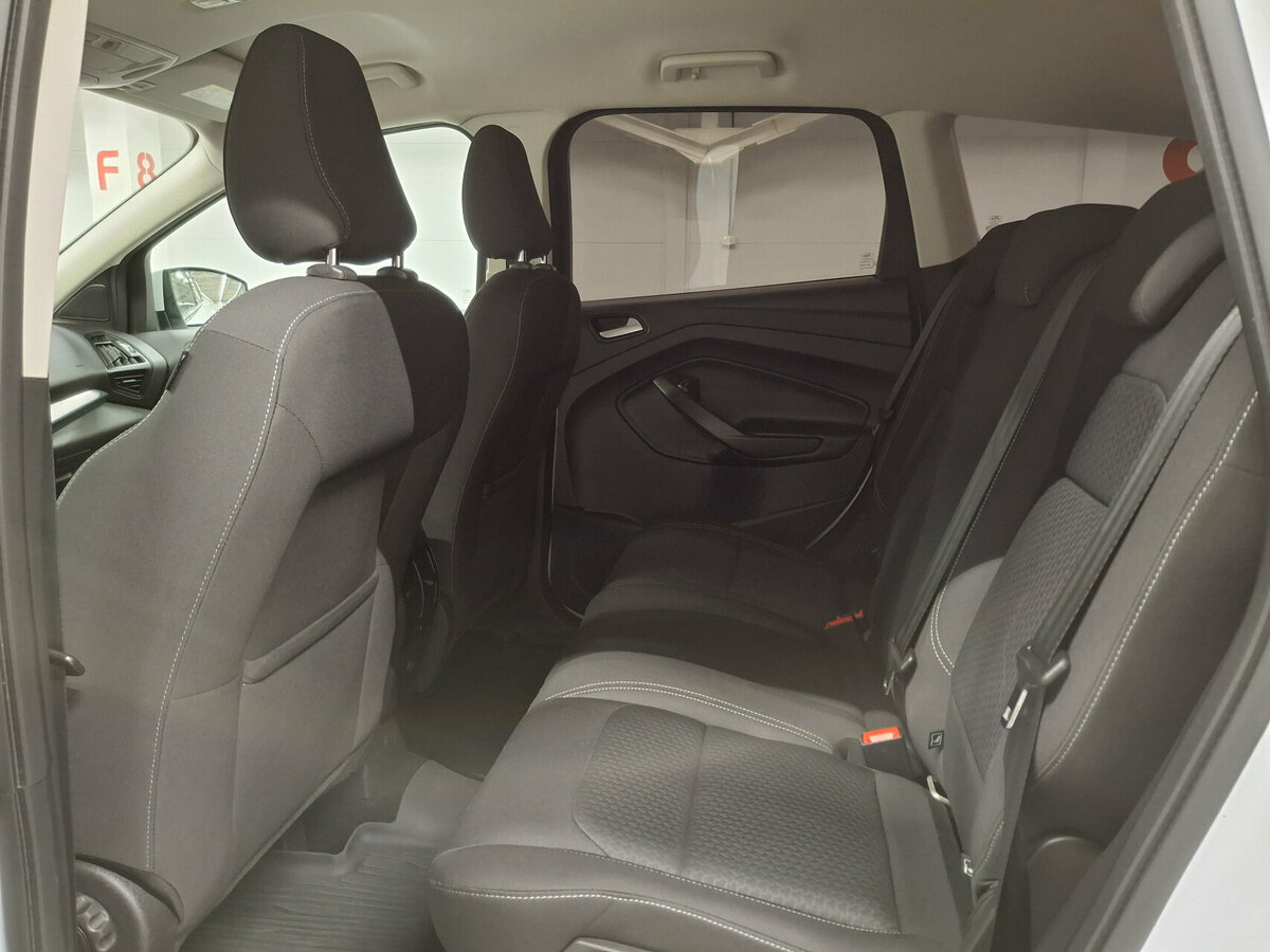 Ford Kuga б/у, 2018, Автоматическая. Фото: #11