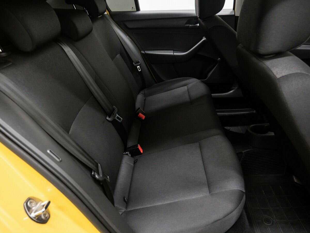 Skoda Rapid б/у, 2017, Механическая. Фото: #11