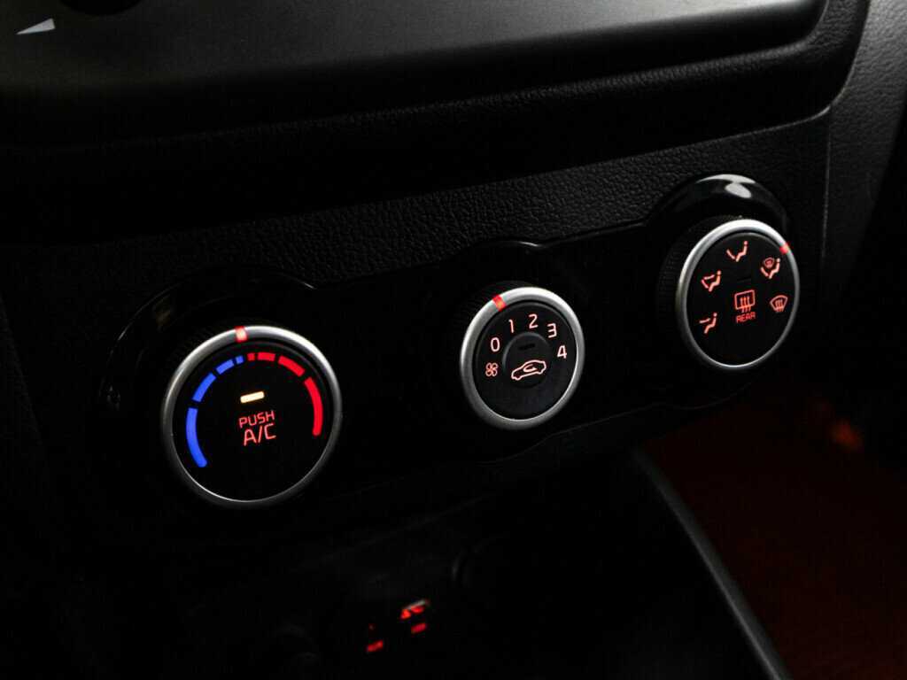 Kia Rio б/у, 2015, Автоматическая. Фото: #14