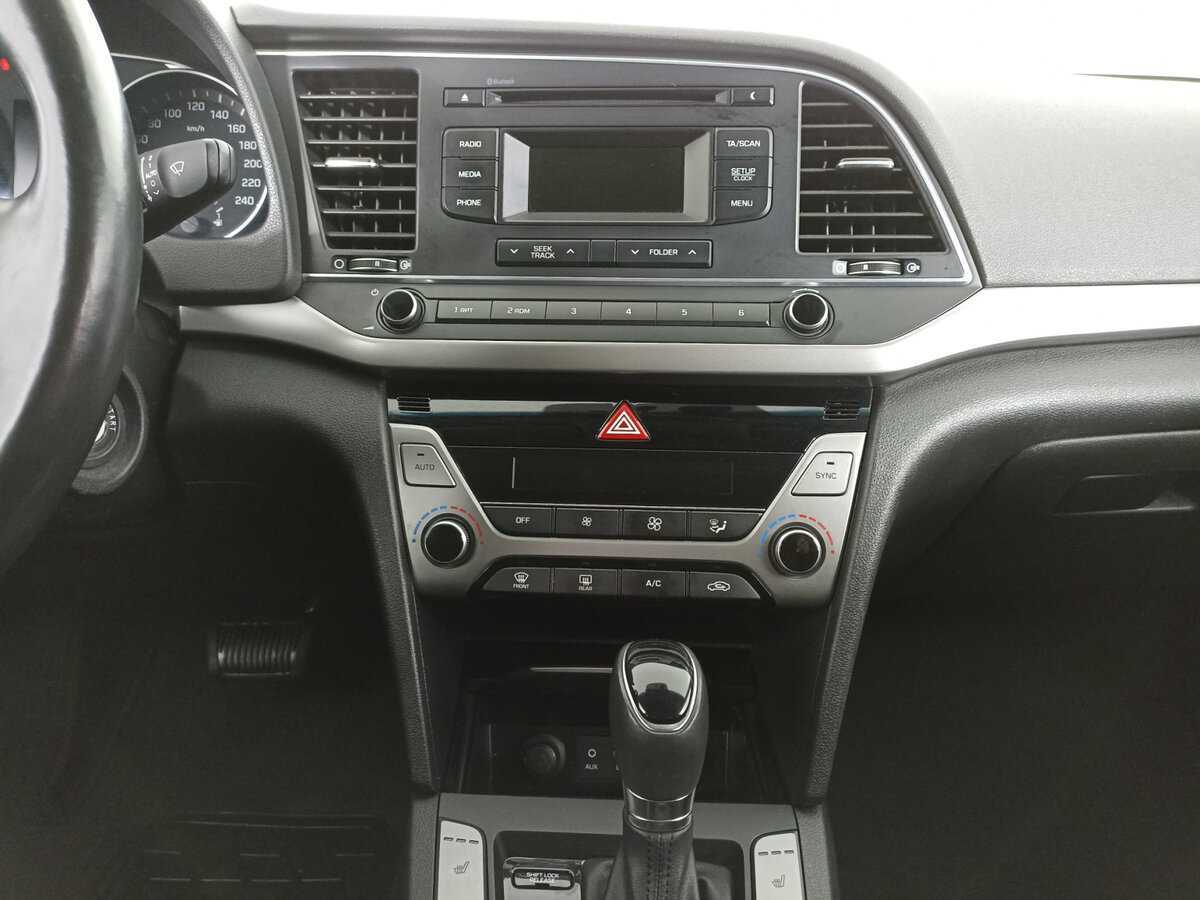 Hyundai Elantra б/у, 2018, Автоматическая. Фото: #12