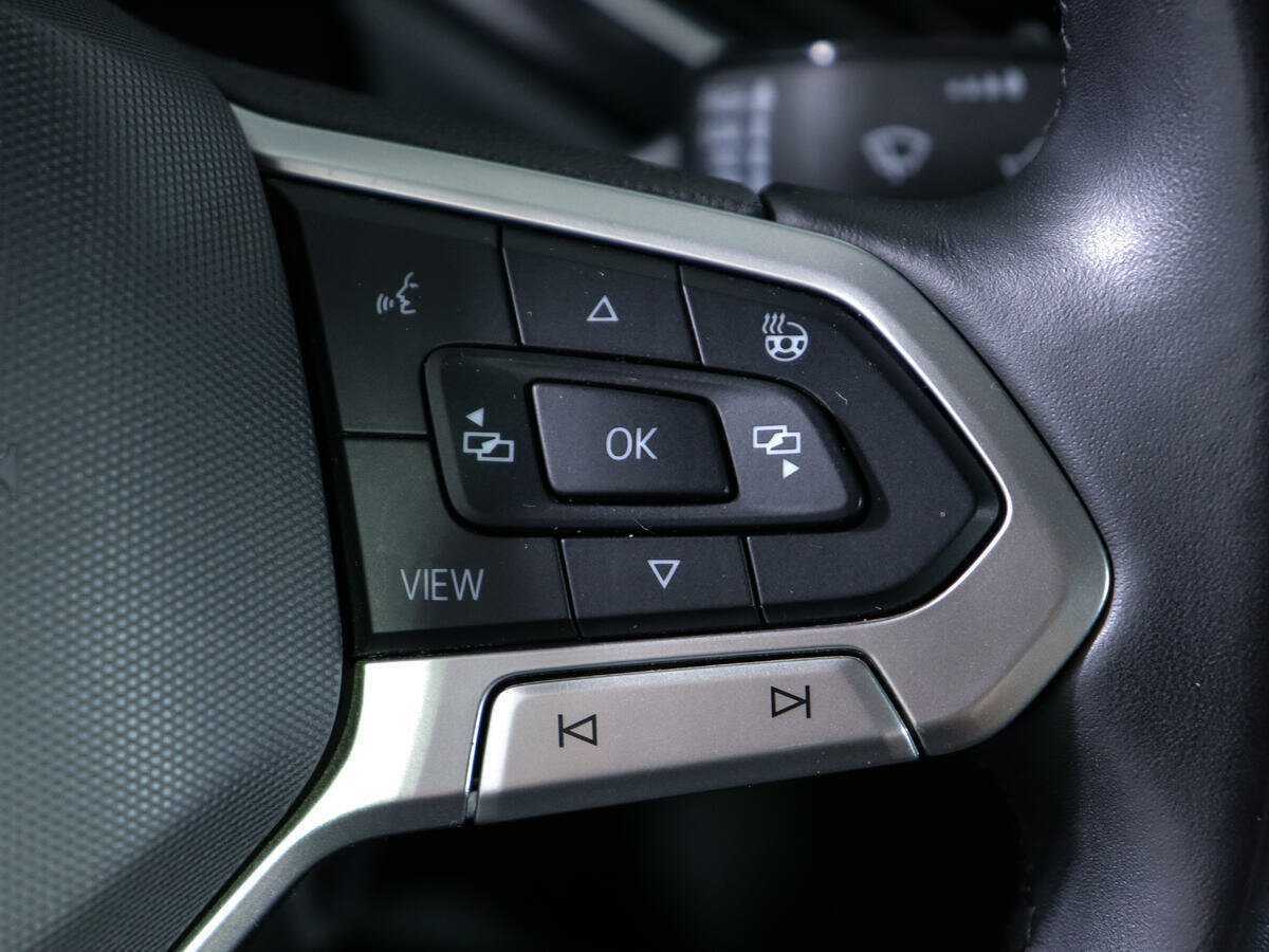 Volkswagen Polo б/у, 2020, Механическая. Фото: #18
