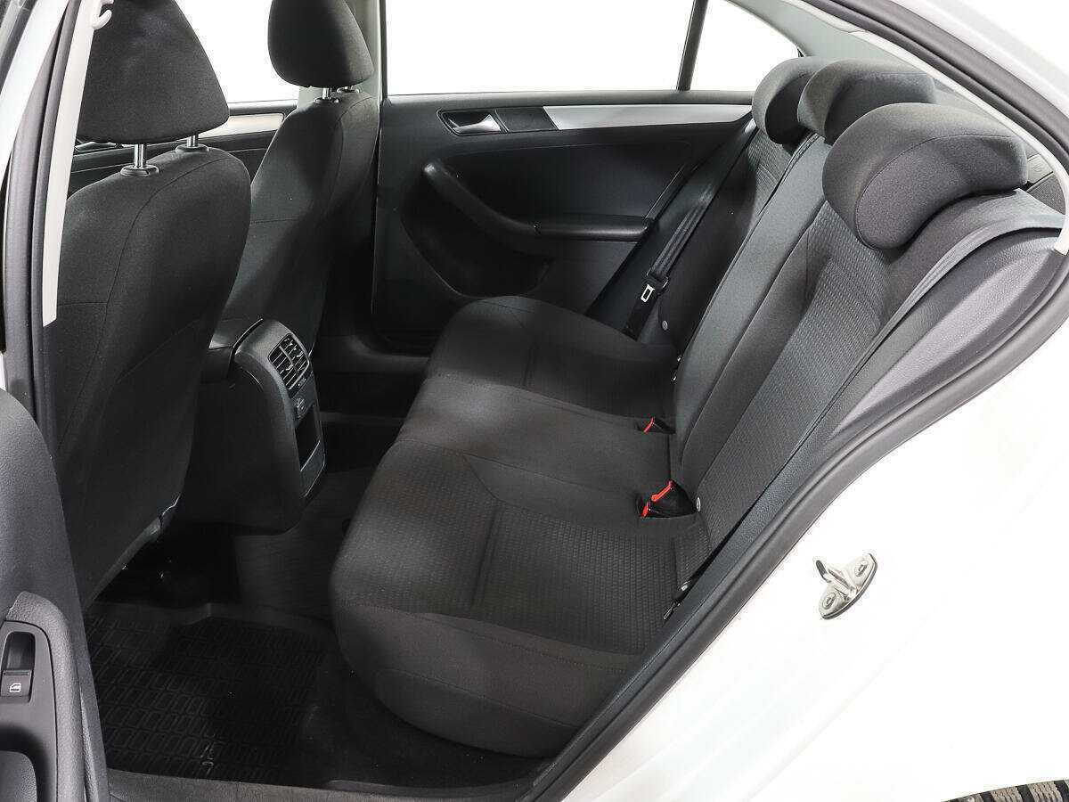 Volkswagen Jetta б/у, 2017, Роботизированная. Фото: #9