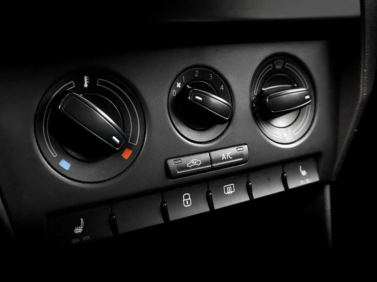 Skoda Rapid б/у, 2017, Механическая. Фото: #24