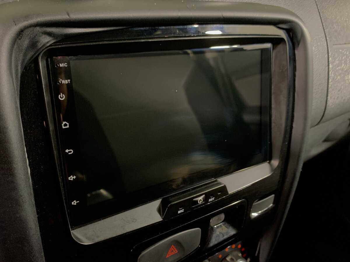 Renault Duster б/у, 2012, Механическая. Фото: #15