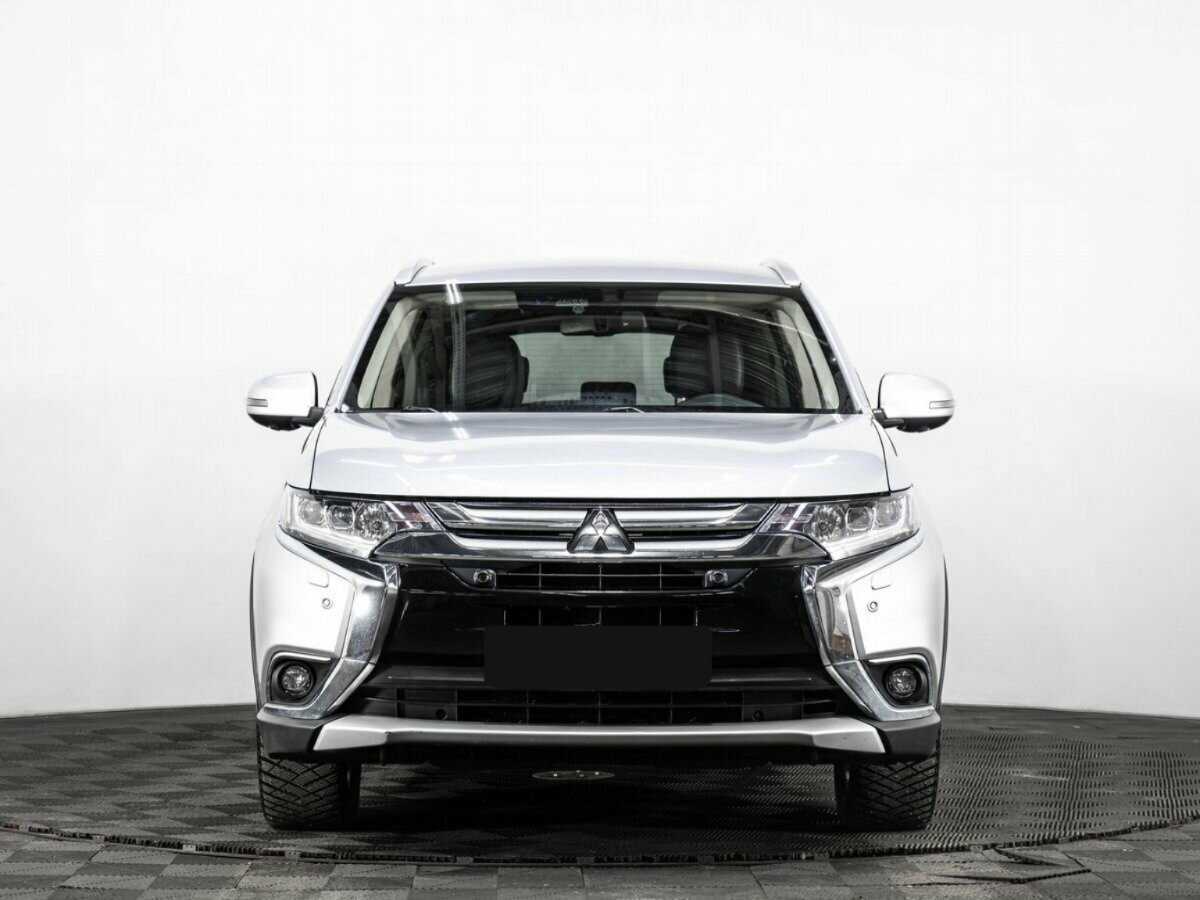 Mitsubishi Outlander б/у, 2018, Автоматическая. Фото: #1