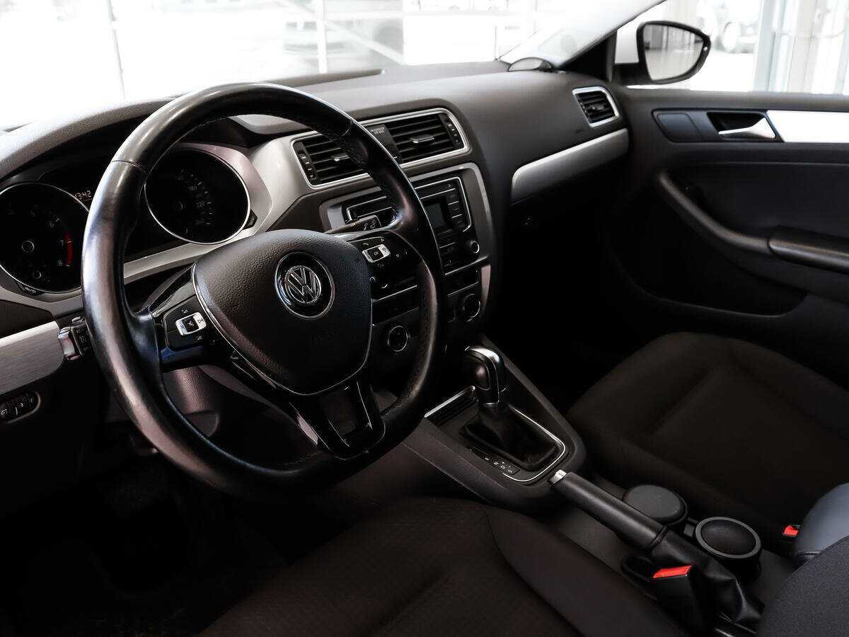 Volkswagen Jetta б/у, 2017, Автоматическая. Фото: #8