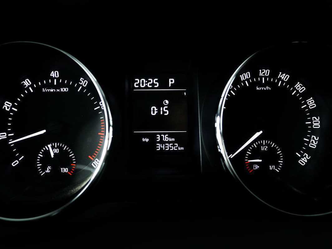 Skoda Yeti б/у, 2017, Автоматическая. Фото: #9