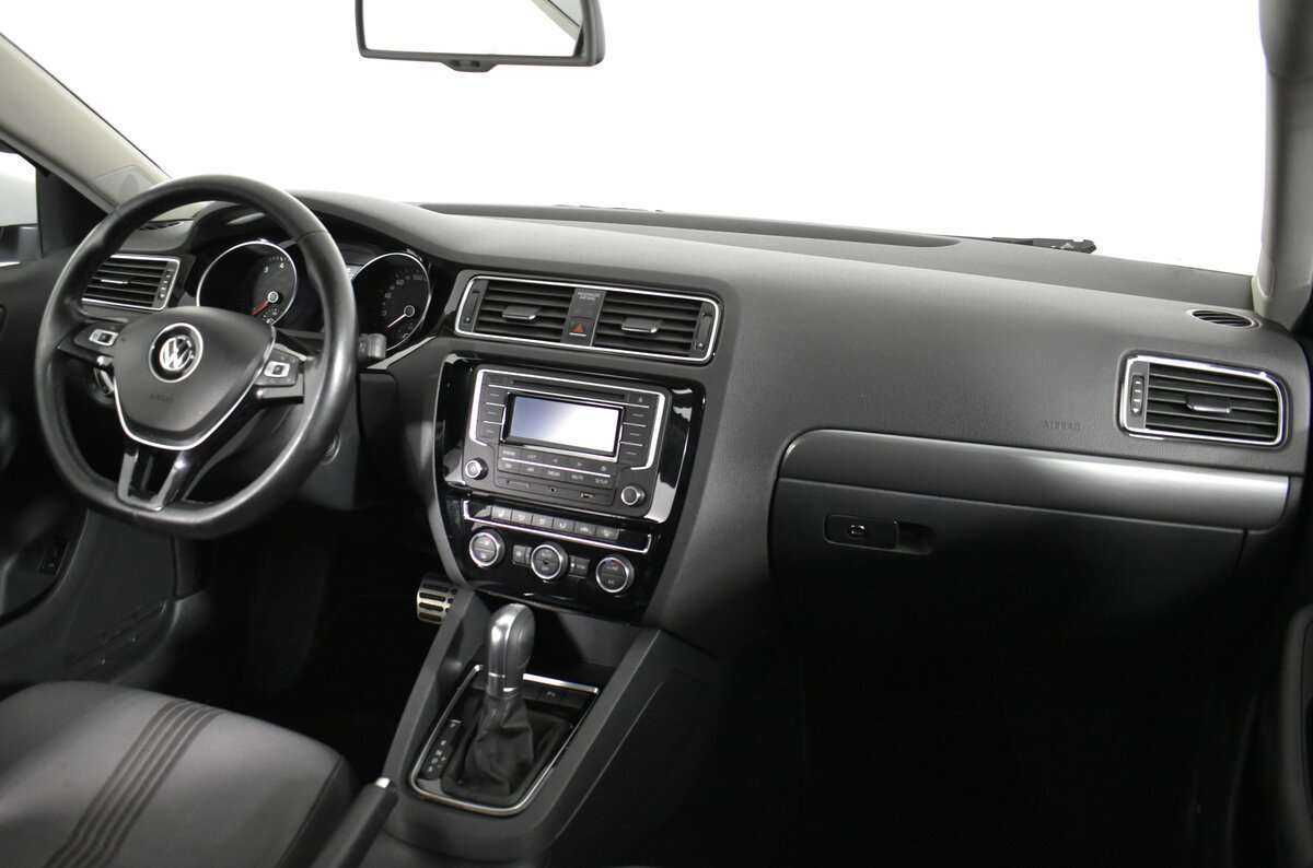 Volkswagen Jetta б/у, 2016, Роботизированная. Фото: #9