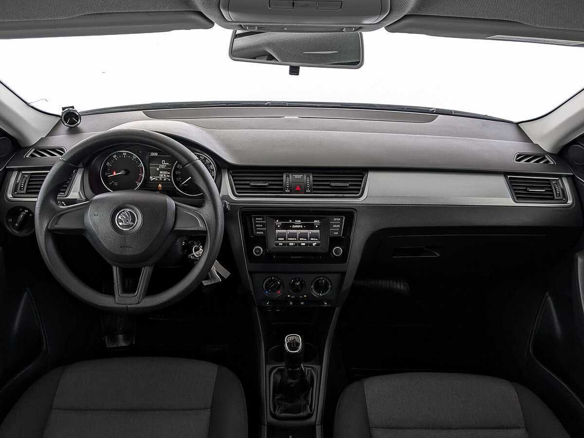 Skoda Rapid б/у, 2017, Механическая. Фото: #12