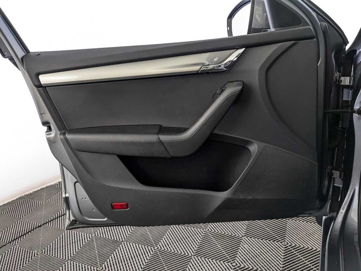 Skoda Octavia б/у, 2015, Механическая. Фото: #14