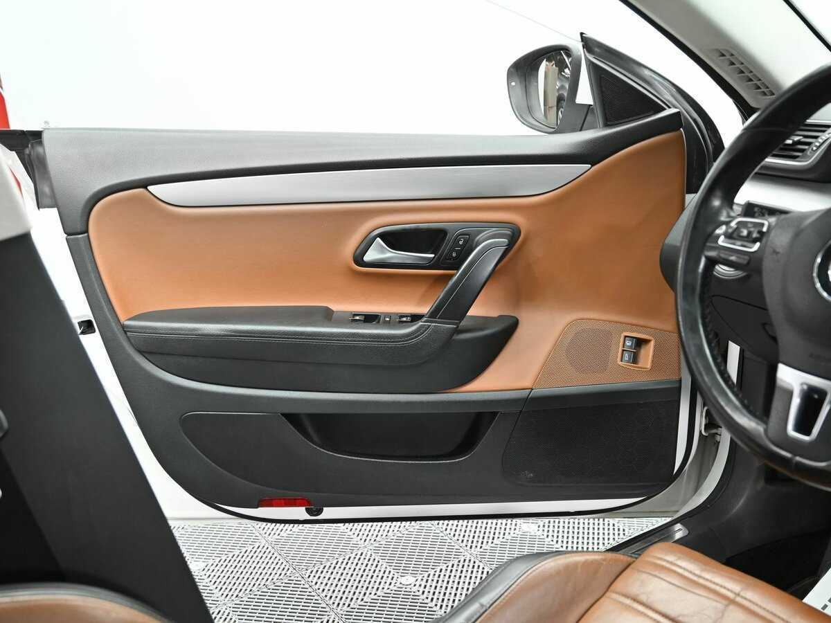 Volkswagen Passat CC б/у, 2013, Роботизированная. Фото: #6