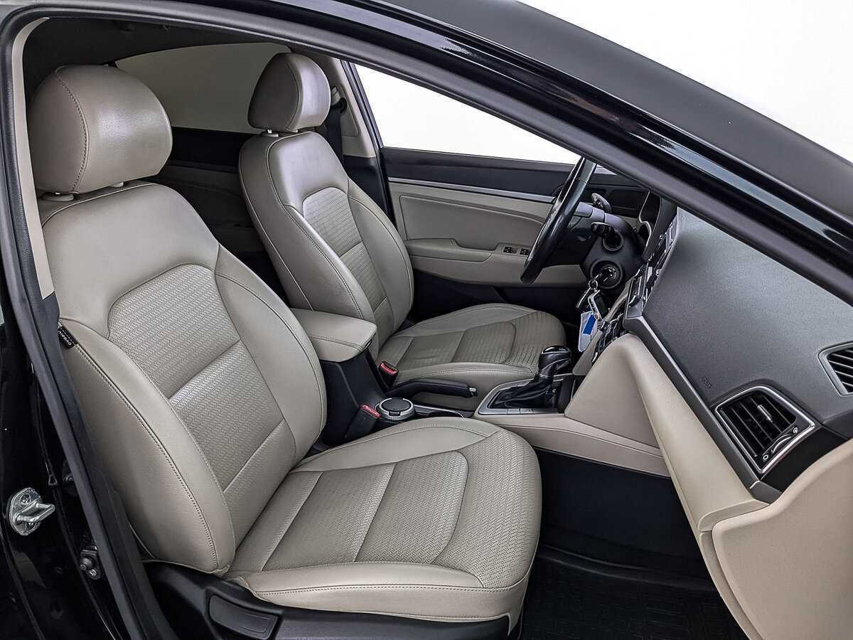 Hyundai Elantra б/у, 2017, Автоматическая. Фото: #23