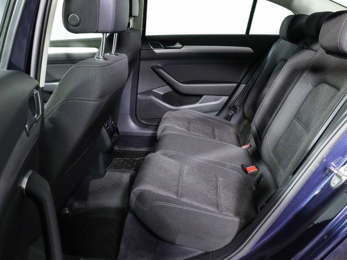 Volkswagen Passat б/у, 2016, Роботизированная. Фото: #6