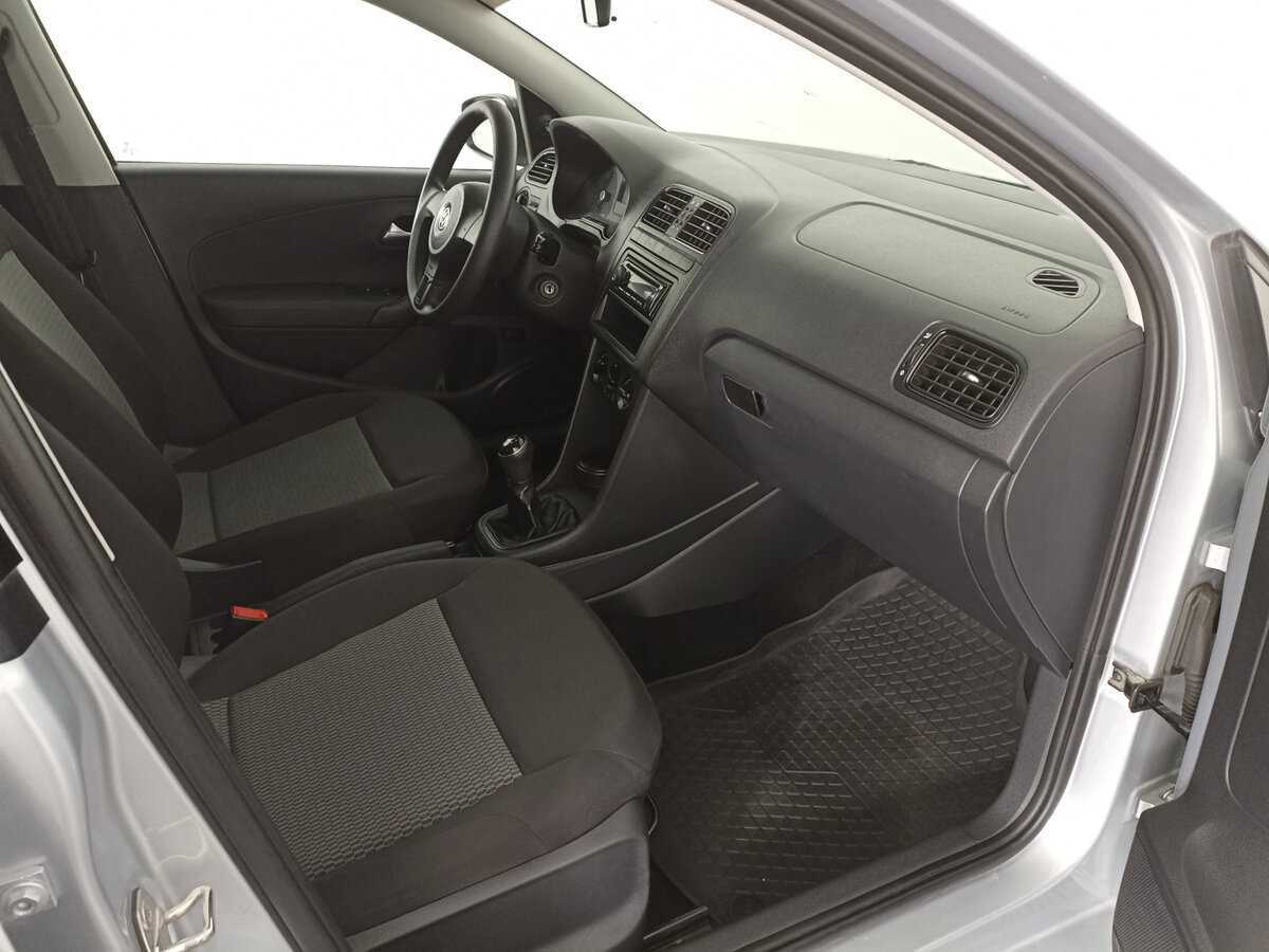 Volkswagen Polo б/у, 2014, Механическая. Фото: #8