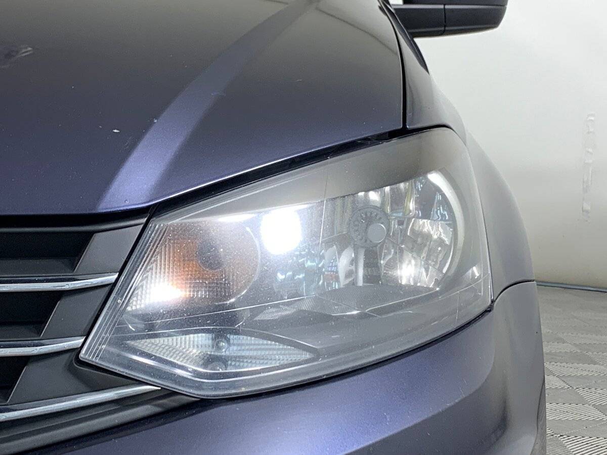 Volkswagen Polo б/у, 2017, Автоматическая. Фото: #8