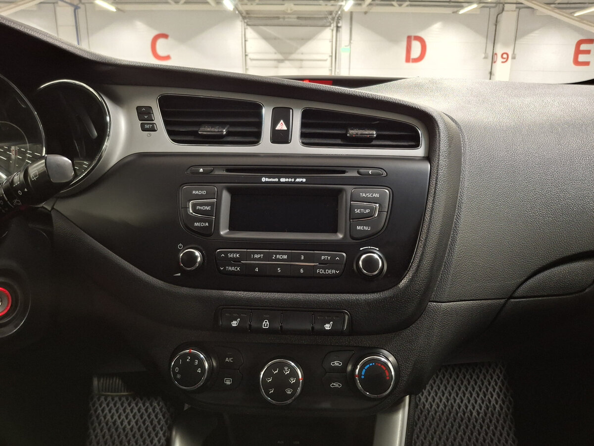 Kia Ceed б/у, 2013, Автоматическая. Фото: #14